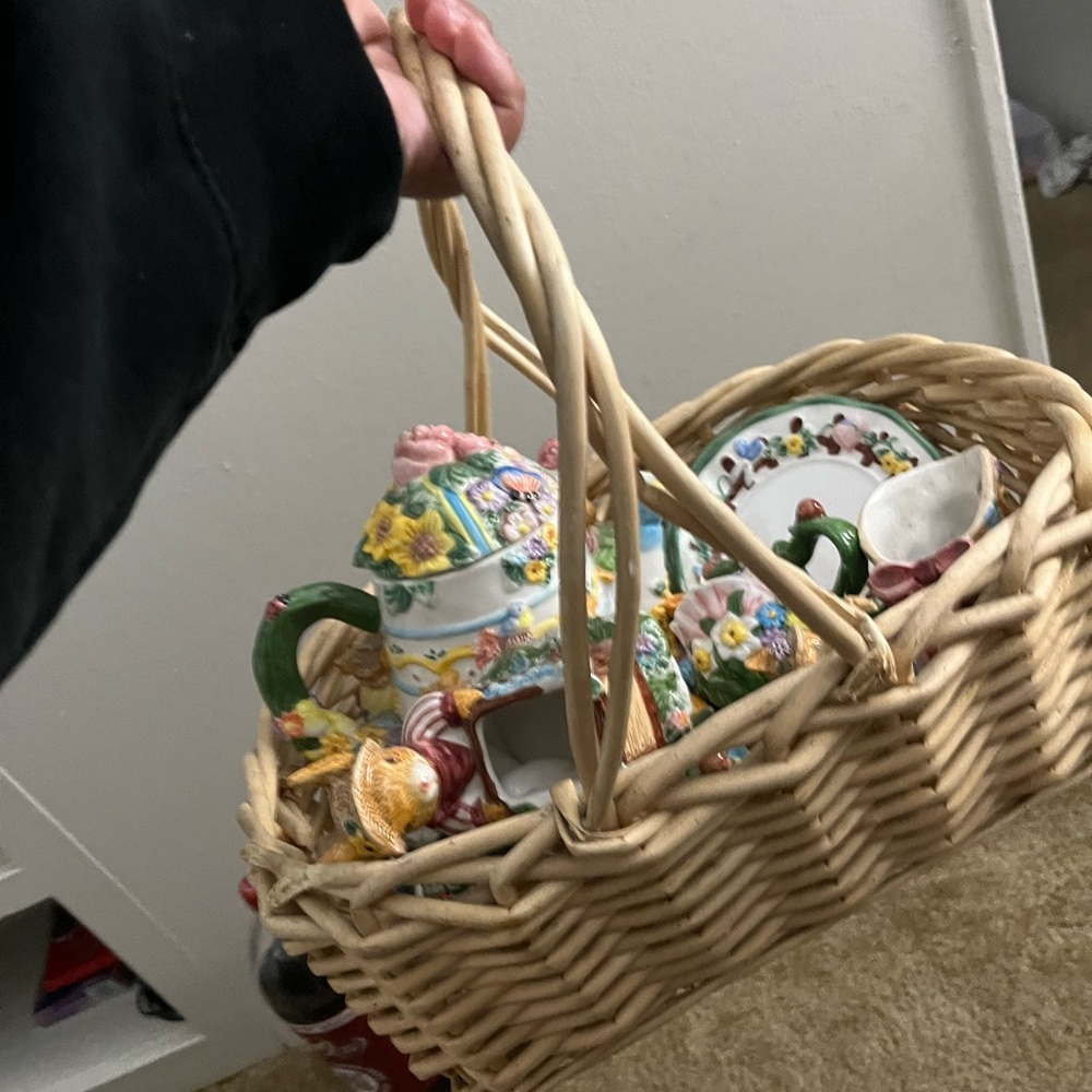 Bunny tea cup set
